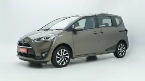 carro toyota-sienta-1